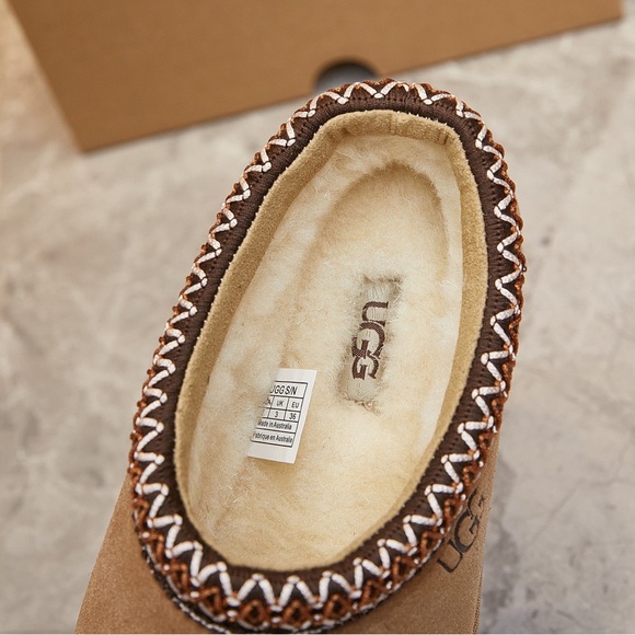 UGG Tasman Slipper Chestnut - Picture 7 of 9